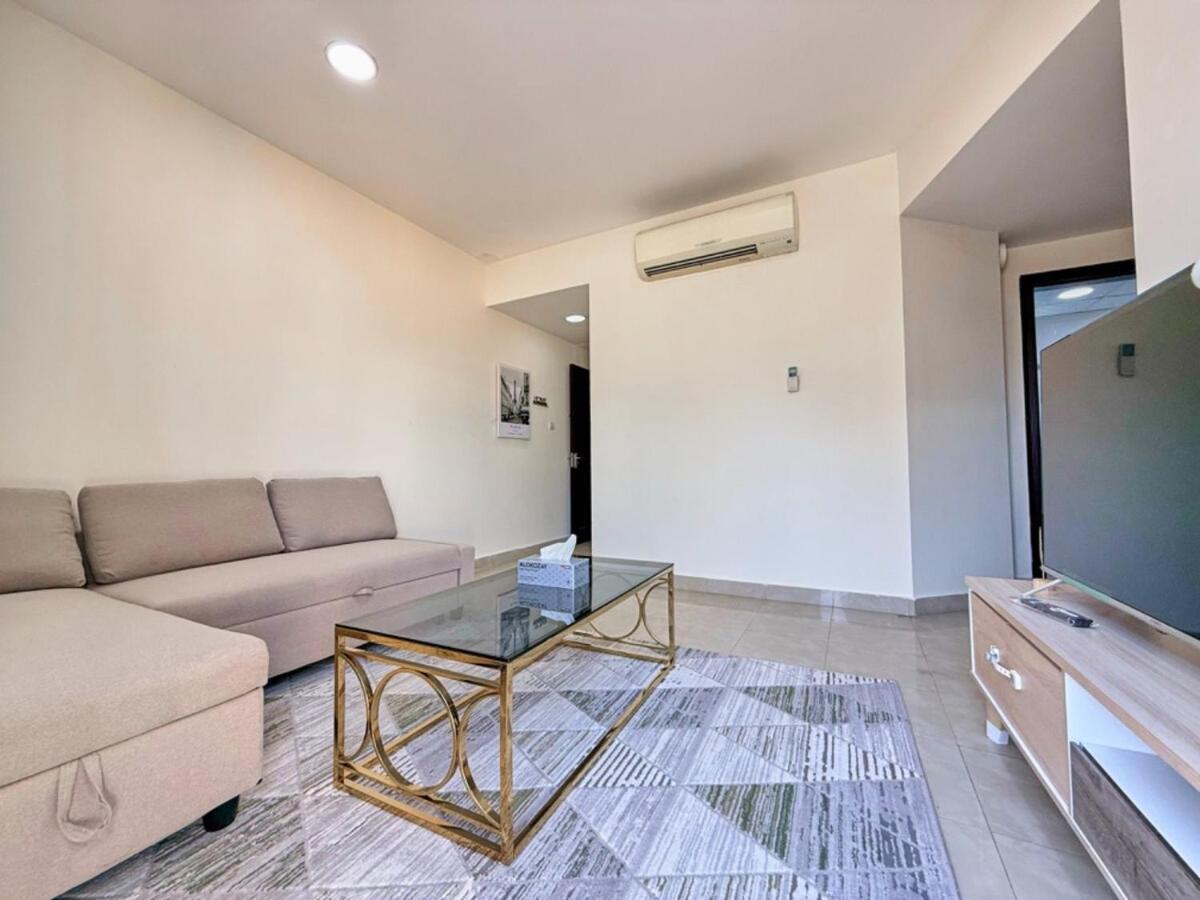 Welcome To Cozy One Bedroom *